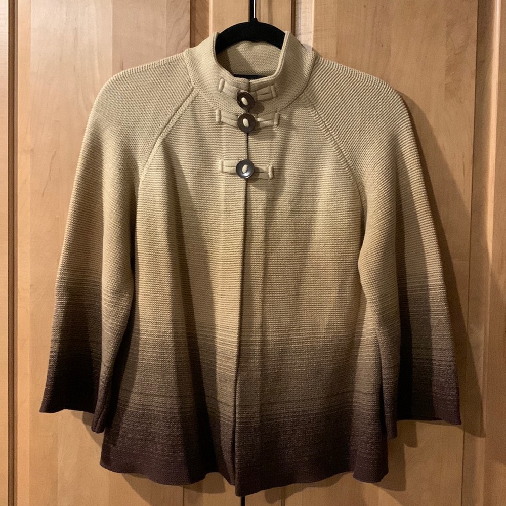 Beautiful color fade sweater from Jones New York